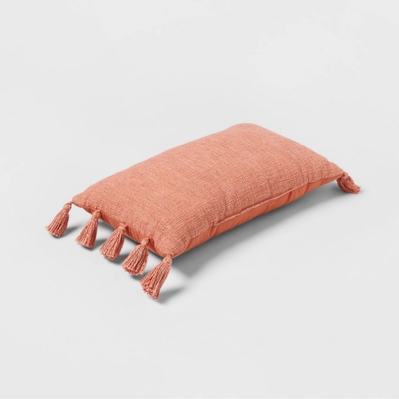 Threshold lumbar trow pilow with side tassels light orange - Picture 3 of 4